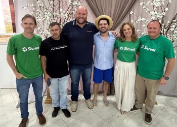 REPRESENTAÇÃO POLITICA: Presidente e vice participam do encontro Anual de fundadores, dirigentes e conselheiros da Sicredi Conexão!